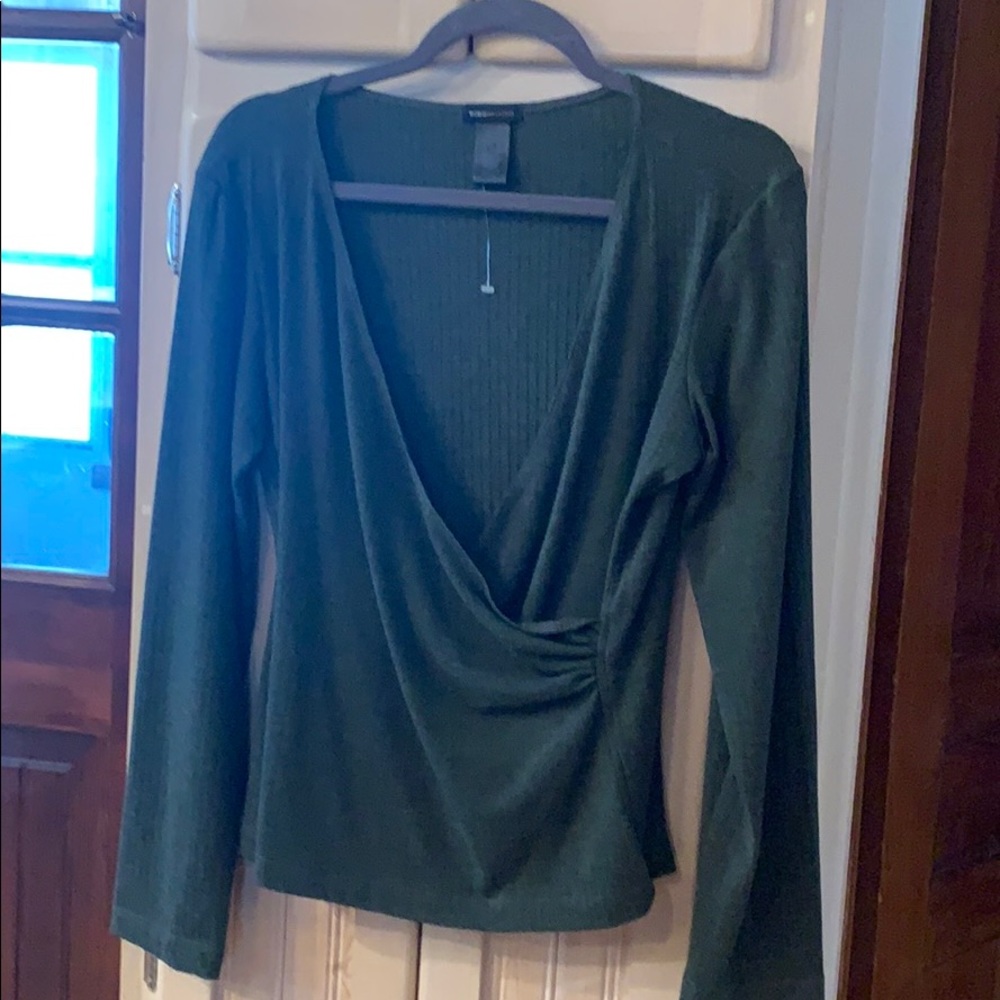 Surplice front top NWOT